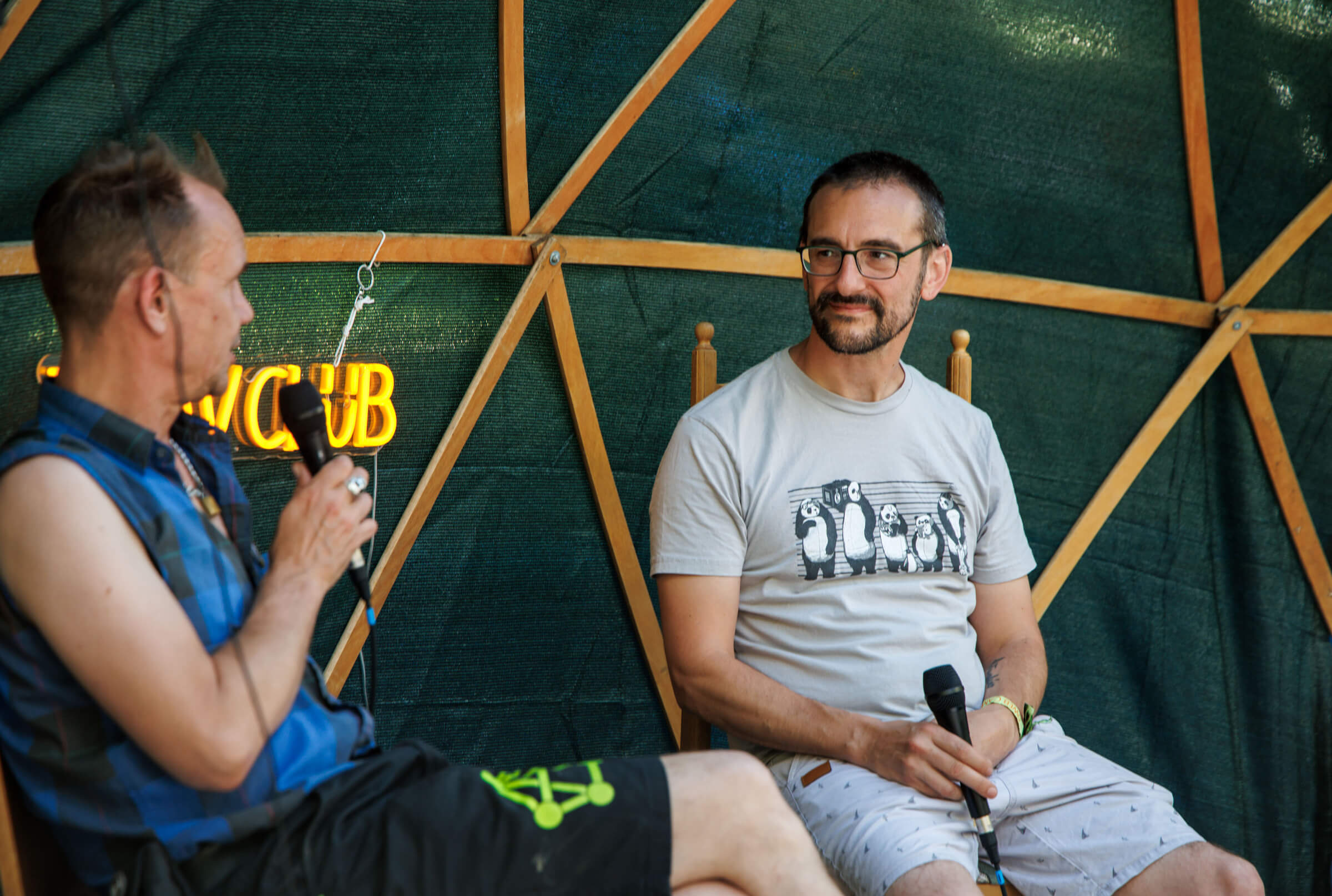 ZK Video Club founder, Ryan Taylor, interviews c-base member ePunk in the Video Station.