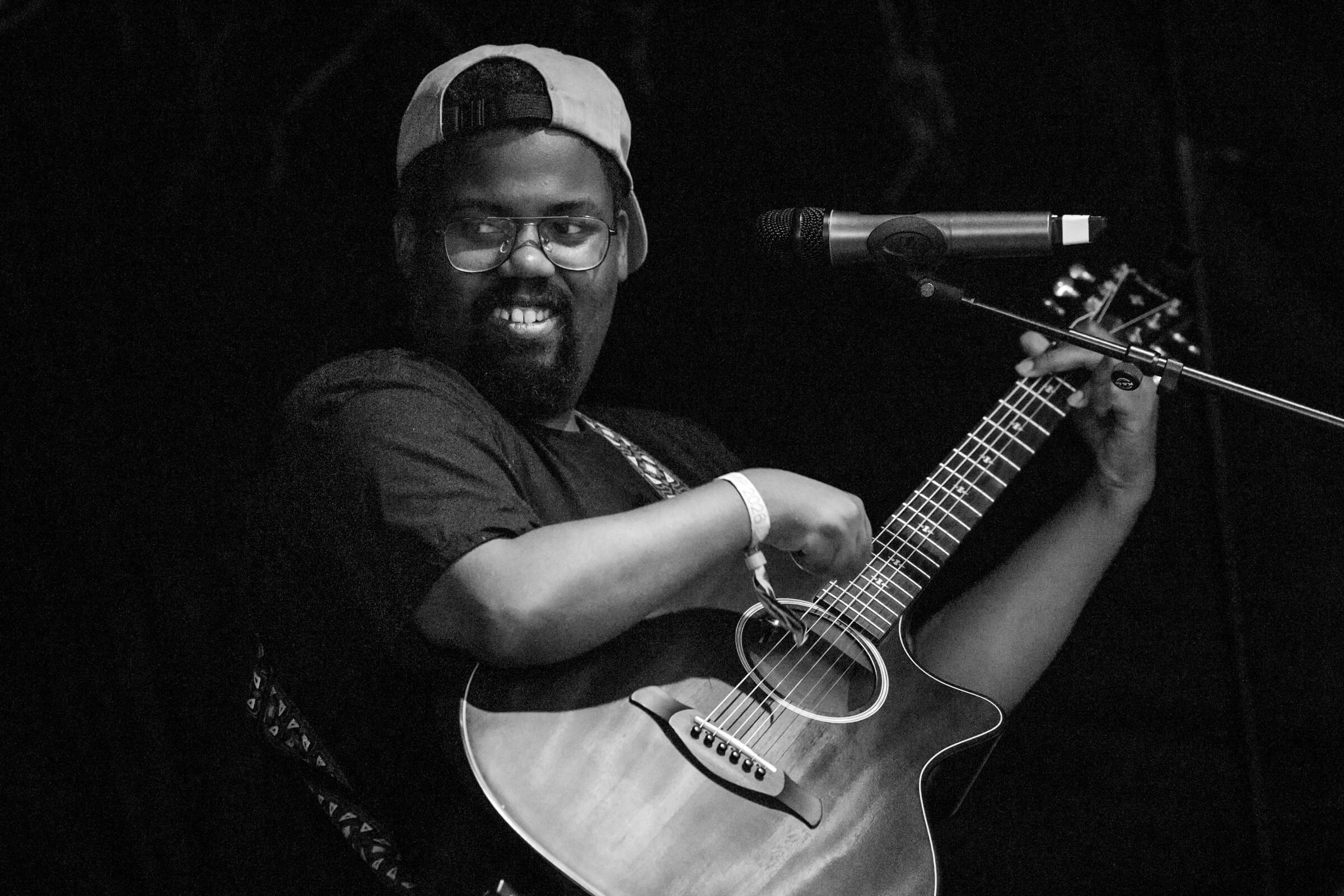 Gilberto performs a moving rendition of "Change is Gonna Come"